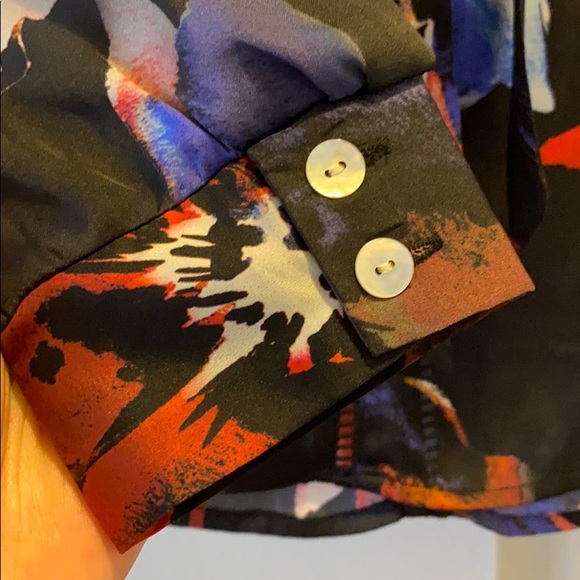 long sleeve cold shoulder top - Picture 4 of 4